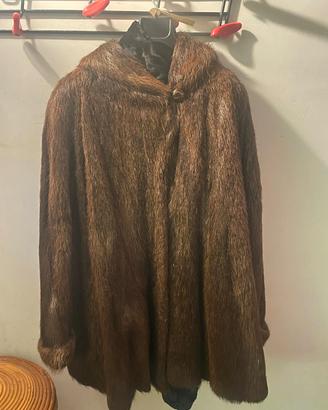 cappotto vintage in pelliccia di castoro