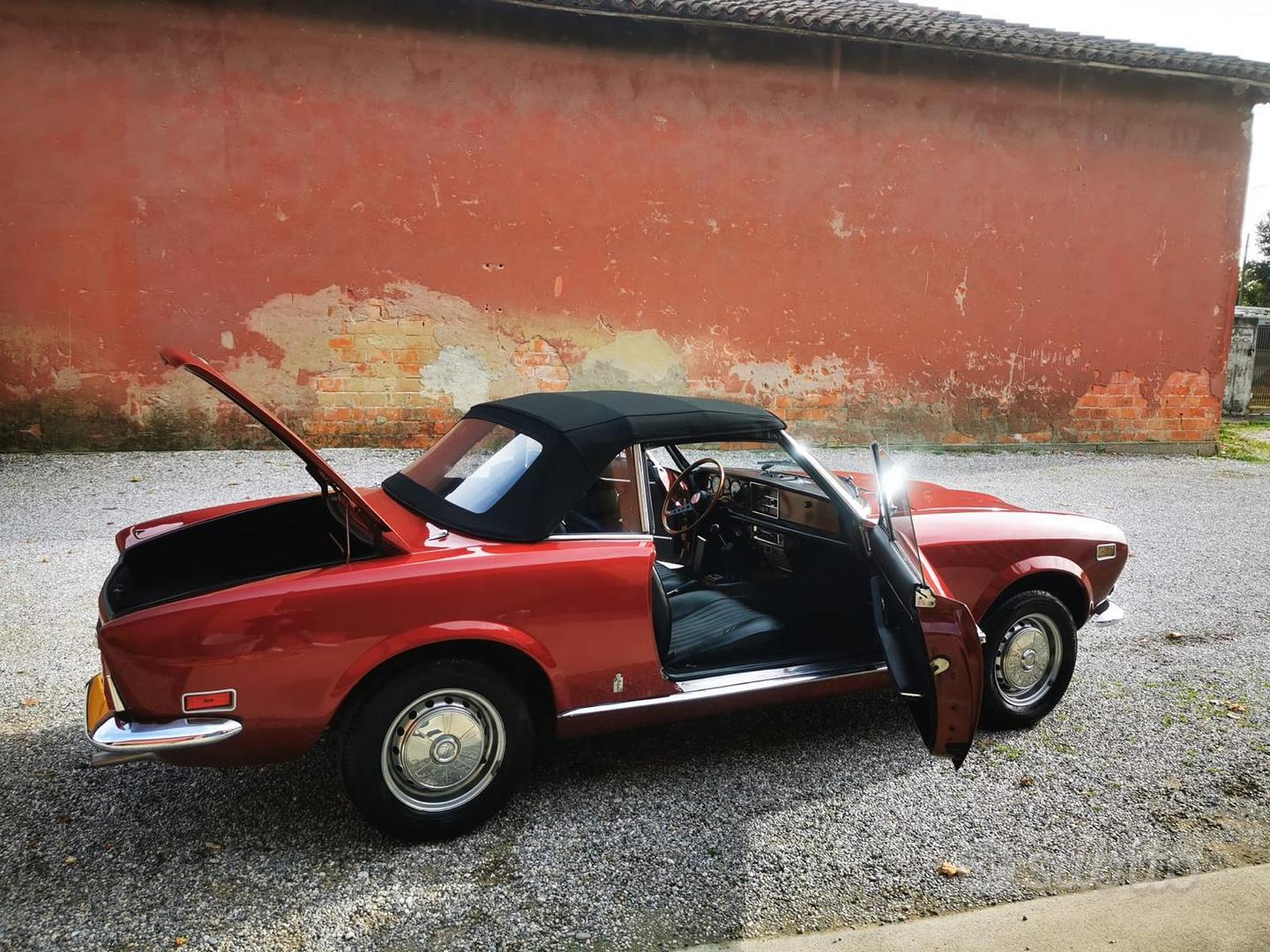 Fiat 124 spider