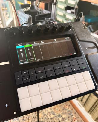Sampler e Looper Bento 1010 Music