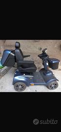 Scooter elettrico per anziani e disabili