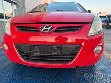 RICAMBI USATI AUTO VARI HYUNDAI i20 2009 1200 BENZ
