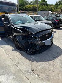 Jaguar - F-Pace 180CV - Incidentata