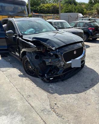 Jaguar - F-Pace 180CV - Incidentata