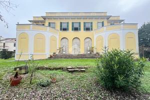 VILLA SINGOLA A SAN GIORGIO BIGARELLO