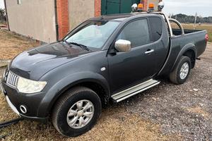 Mitsubishi l200 4x4