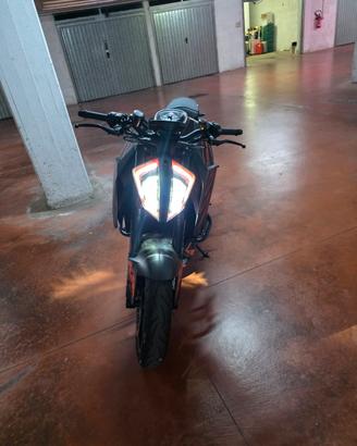 Ktm superduke 1290 r
