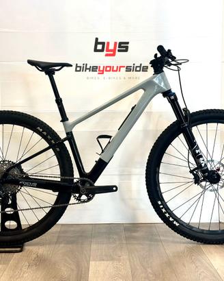 MTB FOCUS RAVEN 8.8 FOX 34 120mm Shimano XT 12v