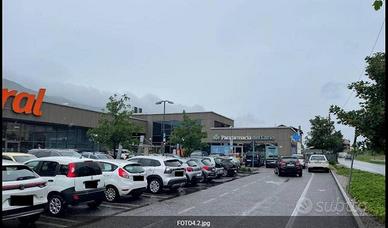 Immobile in asta di 159 m² con 1 locale a Mandello