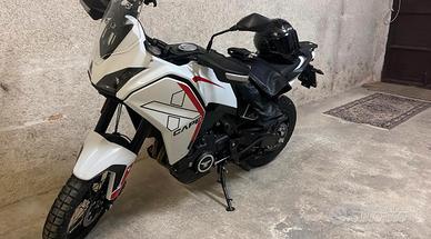 MOTO MORINI X-CAPE 700