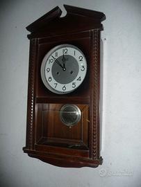 OROLOGIO A PENDOLO ELEGANTE