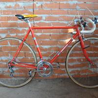 Bici da corsa Bianchi by Touring+sella+computer