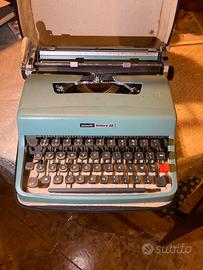 macchina da scrivere OLIVETTI 32 con custodia