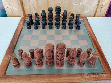 Scacchi in legno