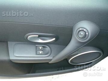 Sportelli completi e ricambi renault clio 3 serie
