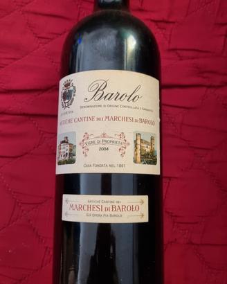 Bottiglia di Barolo  del 2004
