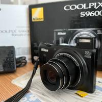Nikon coolpix S9600