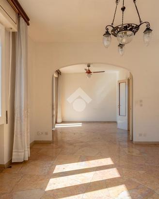5 LOCALI A FIRENZE