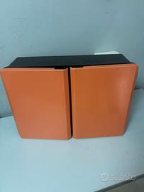 Armadietto vintage in bachelite