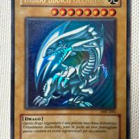 Carta Yu-Gi-Oh drago bianco occhi blu