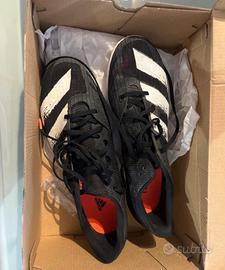 Scarpe sportive chiodate adidas, n. 40.2/3