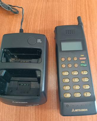 Cellulare Mitsubishi MT-7 vintage ETACS