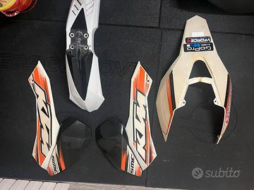 Plastiche ktm 690 SMC o enduro