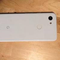 Pixel 3a con schermo rotto