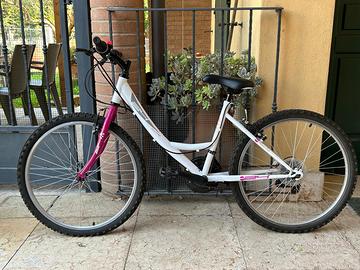 Mountain Bike da ragazza