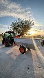 Rimorchio- Carrello cn pigiadiraspatrice vendemmia