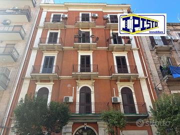 Mobiliato bivani più accessori