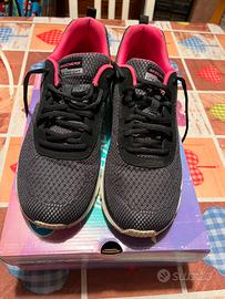 SKECHERS