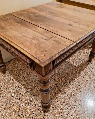 Tavolo antico in noce massello primi '900