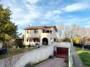 villa-235mq-con-garage-e-giardino-ripalimosani