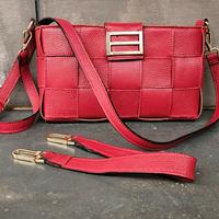 BORSETTA POCHETTE ROSSA IN PELLE