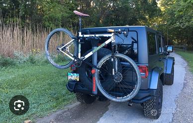Portabici Yakima (per 2 bici) jeep wrangler