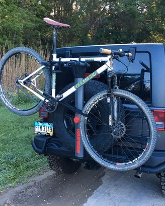 Portabici Yakima (per 2 bici) jeep wrangler