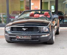 Ford Mustang 4.0 V6 cabrio a Firenze
