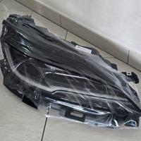 Tesla model 3 Highland faro anteriore destro