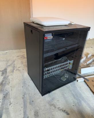 Armadio rack a parete