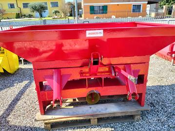 Spargiconcime 800 lt due eliche con convogliatore