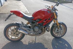 Ducati Monster 1100S