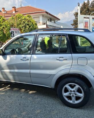 Fuoristrada Rav 4