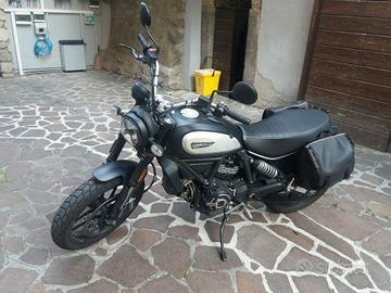 Ducati Scrambler 800 icon dark - 08/2022