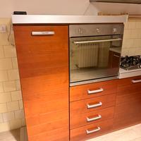Cucina di legno anagolare