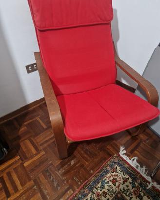 Sedia a dondolo in tessuto rosso Ikea