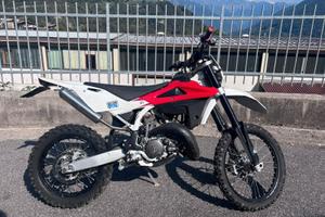 Husqvarna WR 125 2T – 2012 – targata
