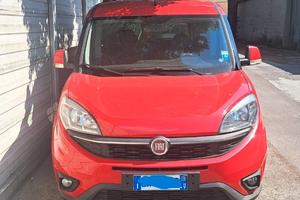 Fiat Doblo, 5 posti 2015 autocarro