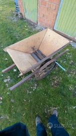 Macchina macina uva vintage