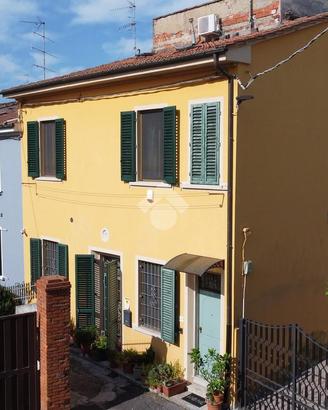 3 LOCALI A PISTOIA