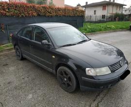 VOLKSWAGEN Passat 5ª serie - 1999